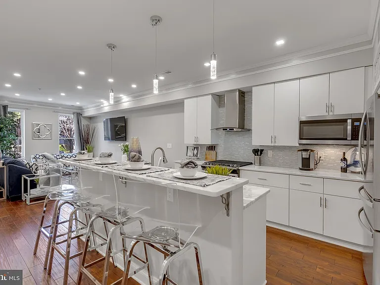 1167 Morse St NE #1 — Photo 16
