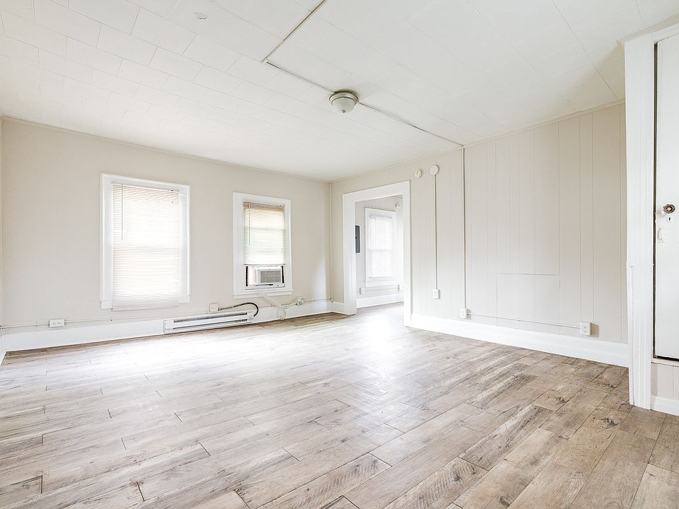 1st image of 915 E Palmetto St #11134253