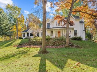 1858 Crown Dr, Oshkosh, WI 54904