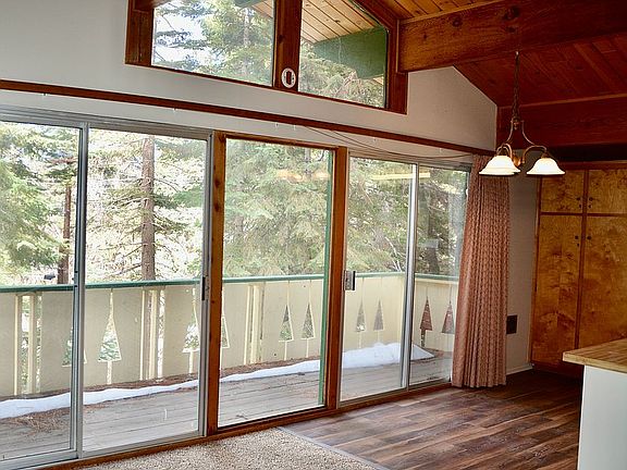 Vaulted ceilings big windows