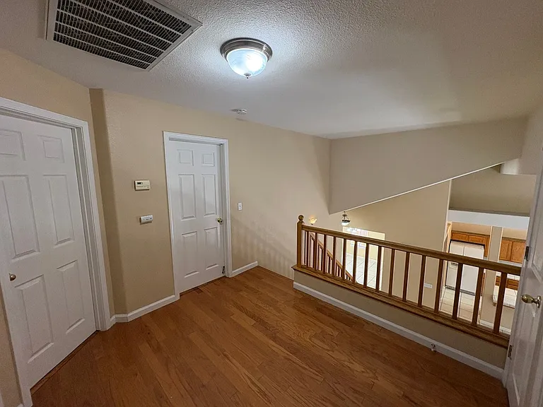 703 W Russell Ave — Photo 11