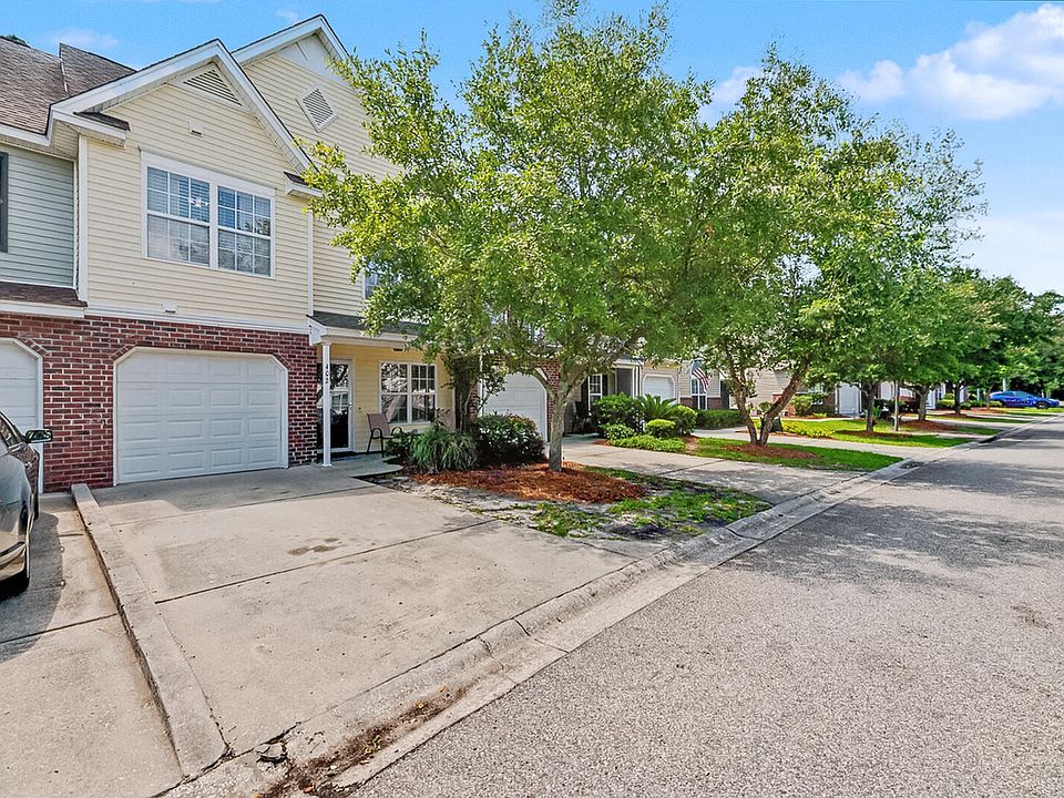 1st image of 402 Poplar Grove Pl
