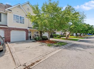 402 Poplar Grove Pl, Summerville, SC 29483