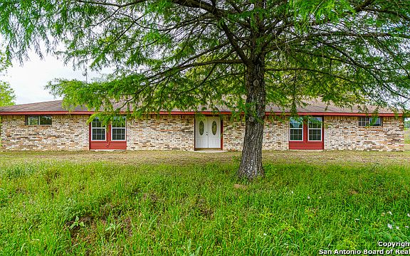 3rd image of 3221 County Road 421