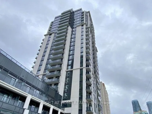 202 Burnhamthorpe Rd E, Mississauga, ON