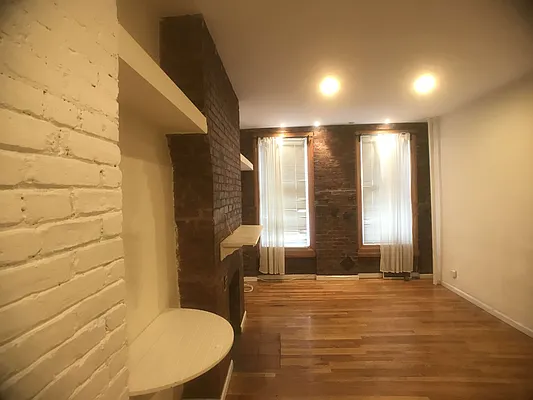 Rented by Sheila M Apfel, LREB | media 14