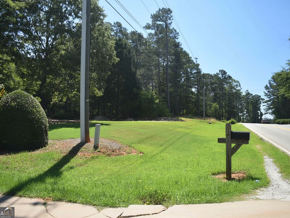 2nd image of 130 Kirkland Rd