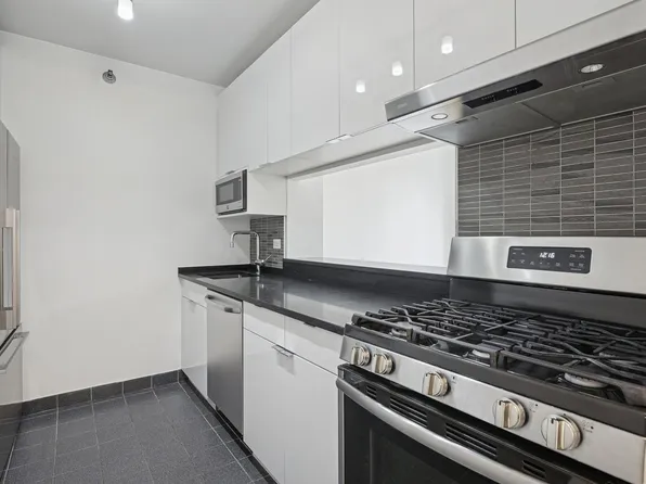 75 West End Avenue image 8 of 37