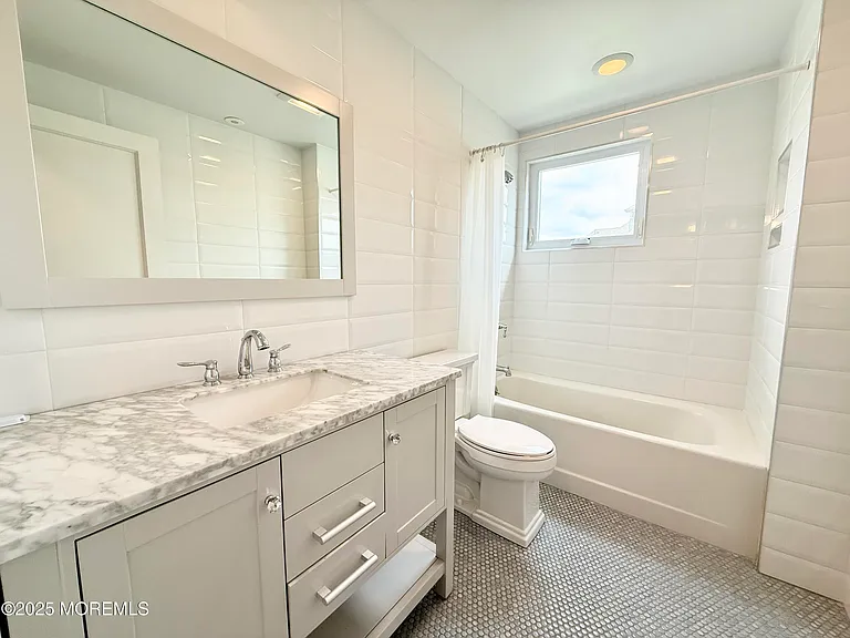 125 Cedar Ave — Photo 27