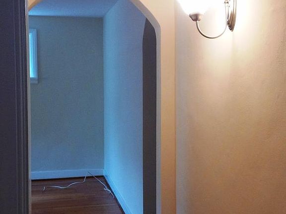 3rd image of 3206 W Franklin St Floor 1