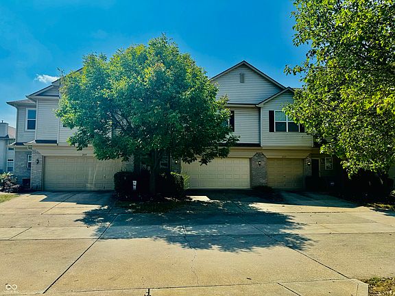 2nd image of 2421 Boyer Ln