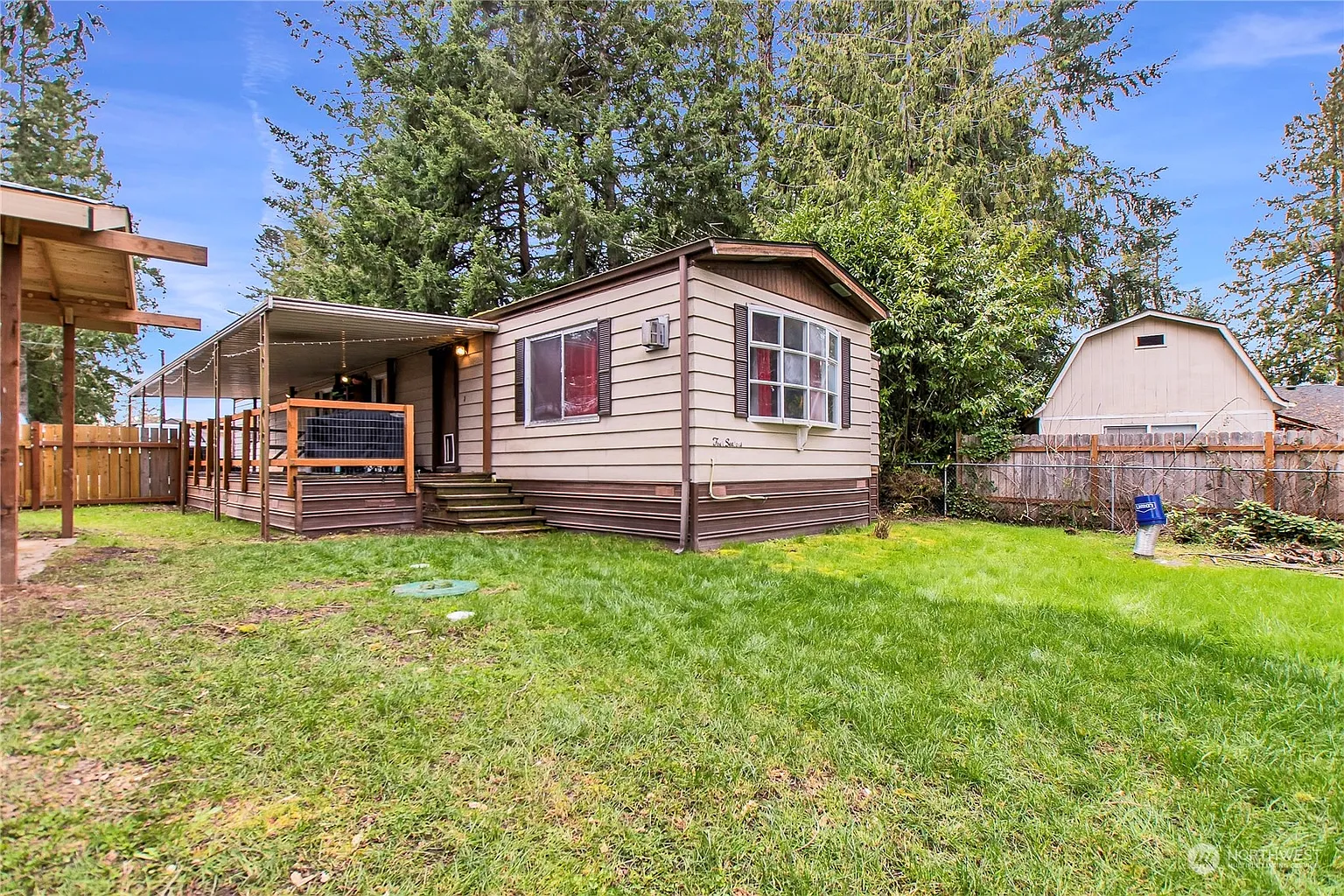 10030 Channel Drive NW photo 1