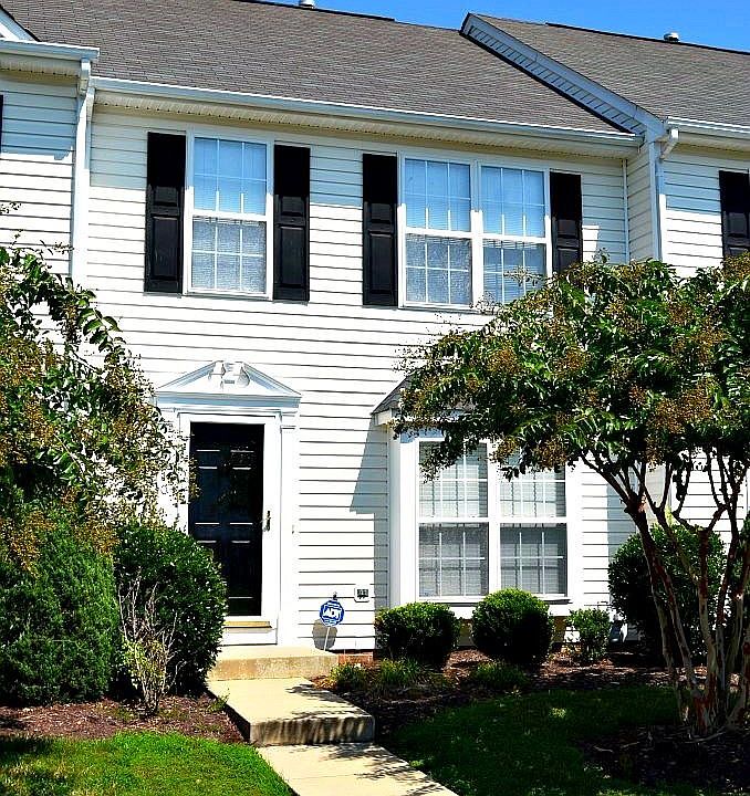 1st image of 8010 Cottesmore Ct