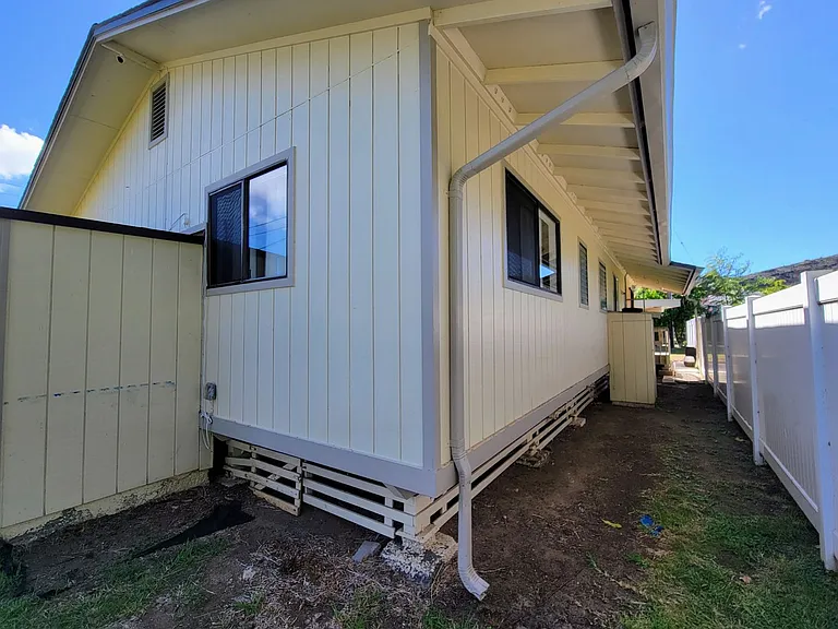 6164 Kalanianaole Hwy — Photo 24
