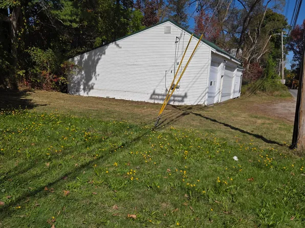 12 Mills Road, Whitefield, ME 04353