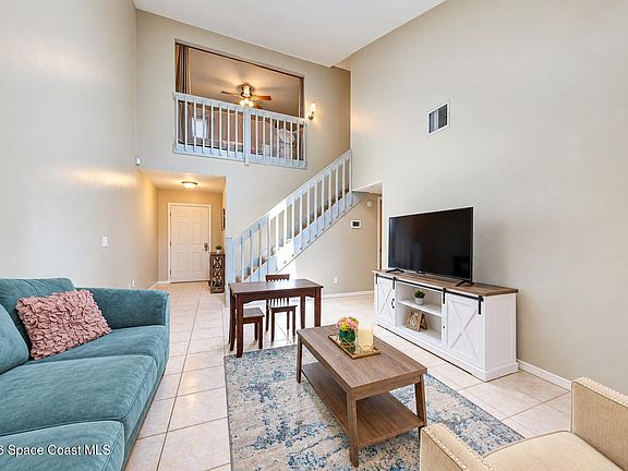 4th image of 459 Arbor Ridge Ln