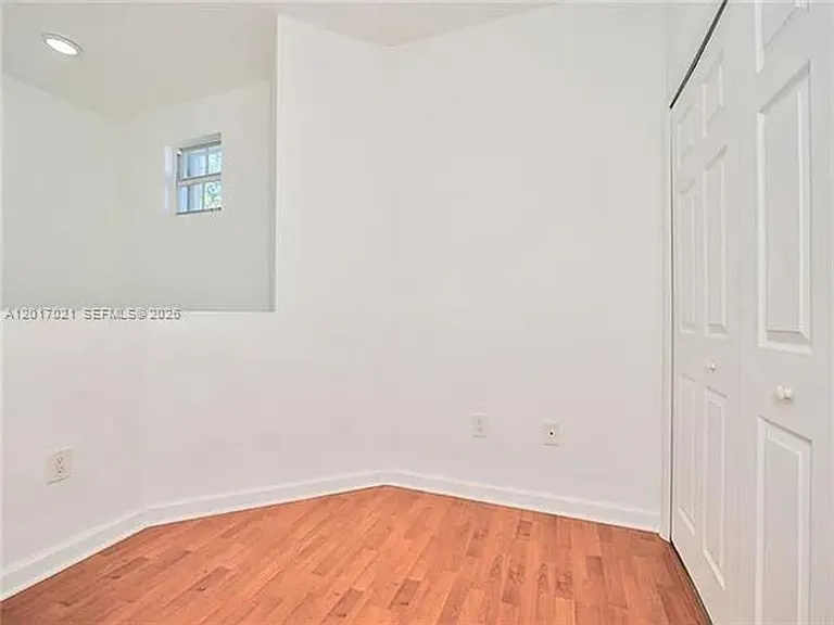 7772 NW 114th Pl — Photo 25
