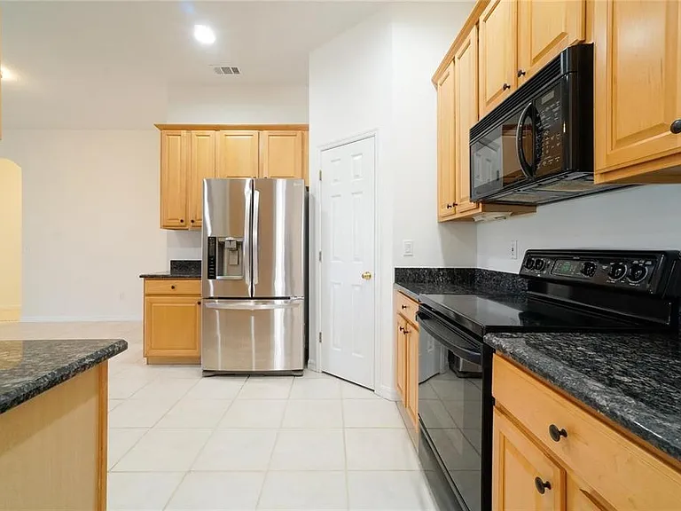 974 Kersfield Cir — Photo 12