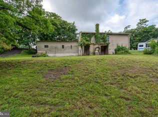 4329 Fairview Rd, Columbia, PA 17512