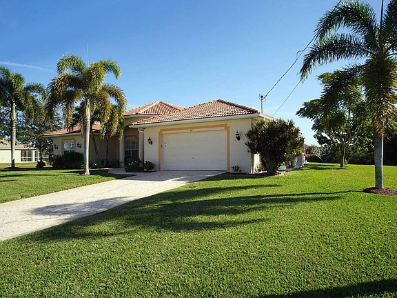 2nd image of 435 NW 38th Ave