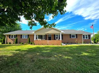 310 W Main St, Stanley, VA 22851