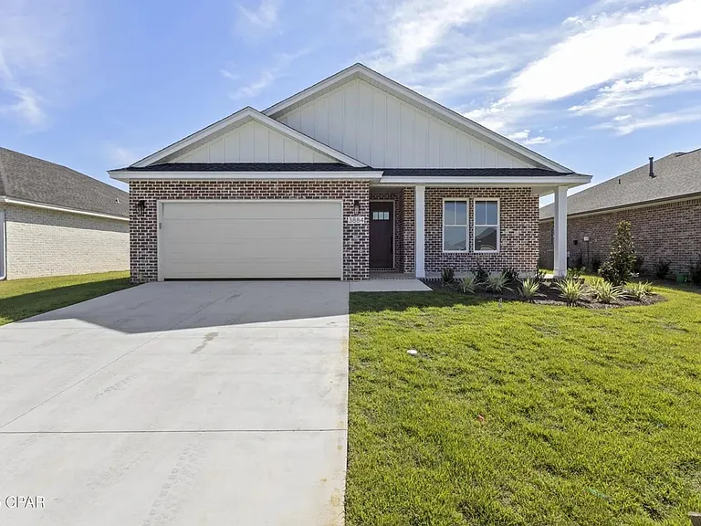 3884 Red Deer Cir — Photo 1