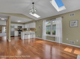 1457 Gleniffer Hill Rd, Toms River, NJ