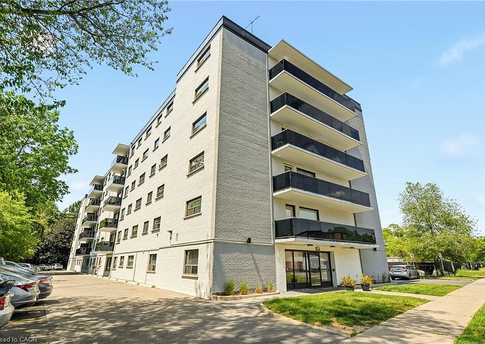 1st image of 2411 New St #201