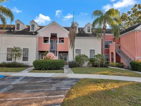 1365 Crystal Way APT F