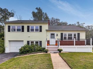 913 Timber Ridge Dr, Hanover, MD 21076