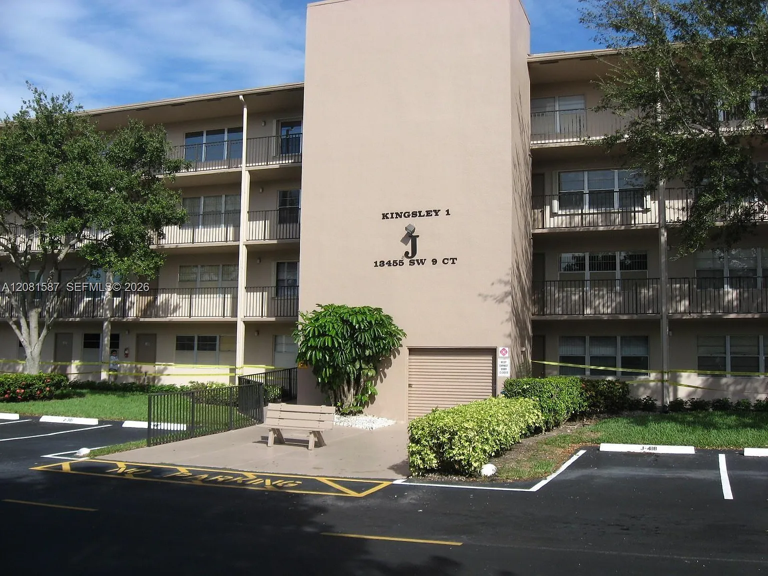 13455 SW 9th Ct — Photo 4