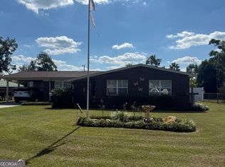 45 Elton St, Hazlehurst, GA 31539