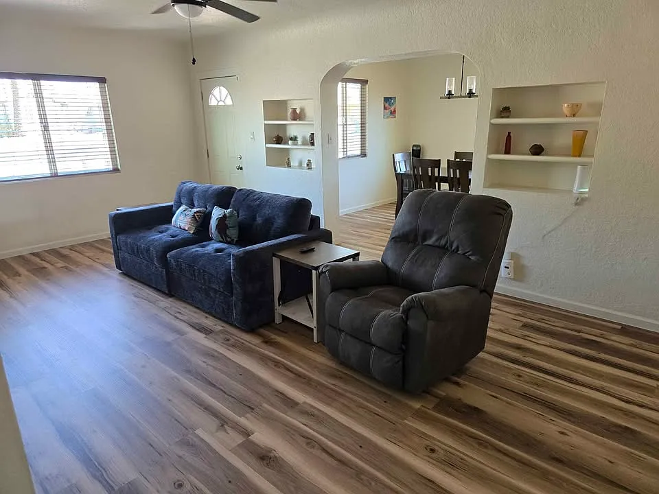 3 bed, 1.5 bath, 1269 sqft, $1,850 — Photo 3