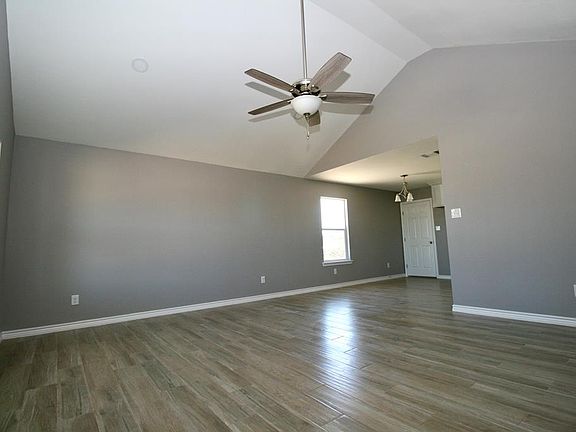 4th image of 3069 Ariel Dr