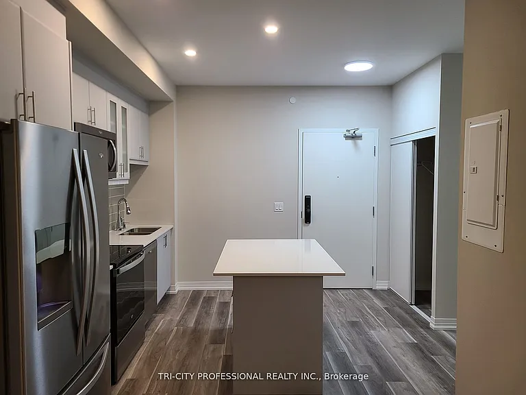 50 Herrick Ave #LP05 — Photo 4