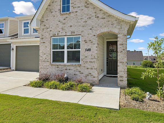 3rd image of 548 Byres Ct