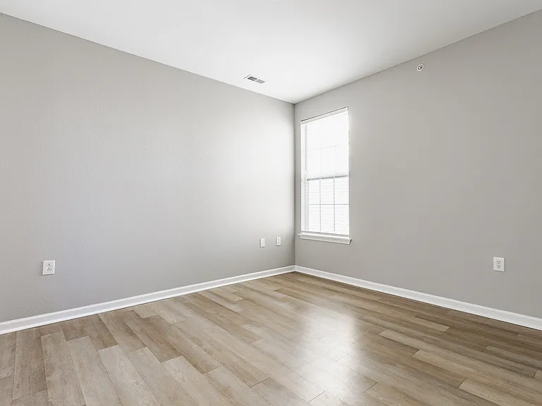 1411 Fairfax Manor Dr — Photo 24