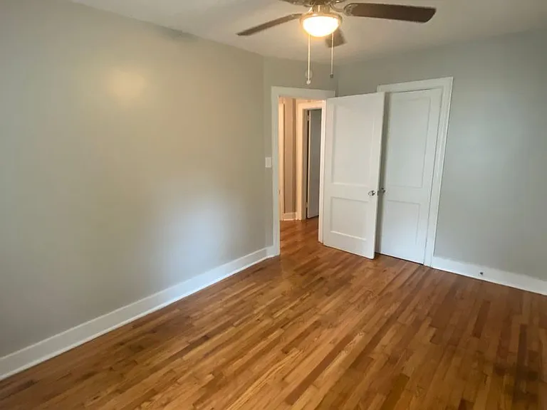 130 Oakdale Ct — Photo 4