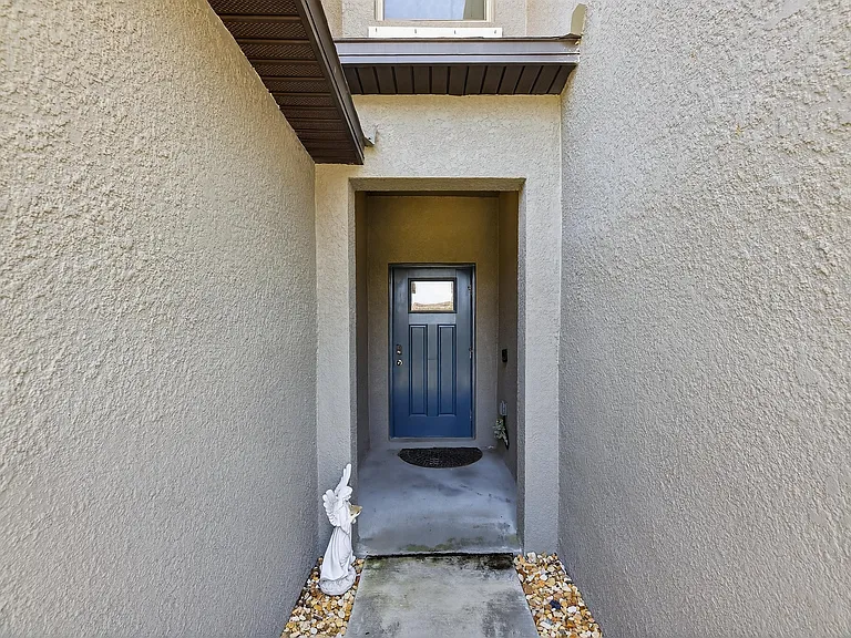 824 Royal Empress Dr — Photo 2