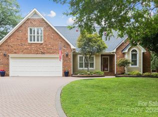 6331 Dovefield Rd, Charlotte, NC 28277