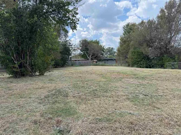 2318 NW 30th St, Lawton, OK 73505