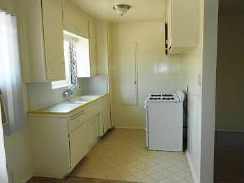5th image of 1515 E Broadway APT 15