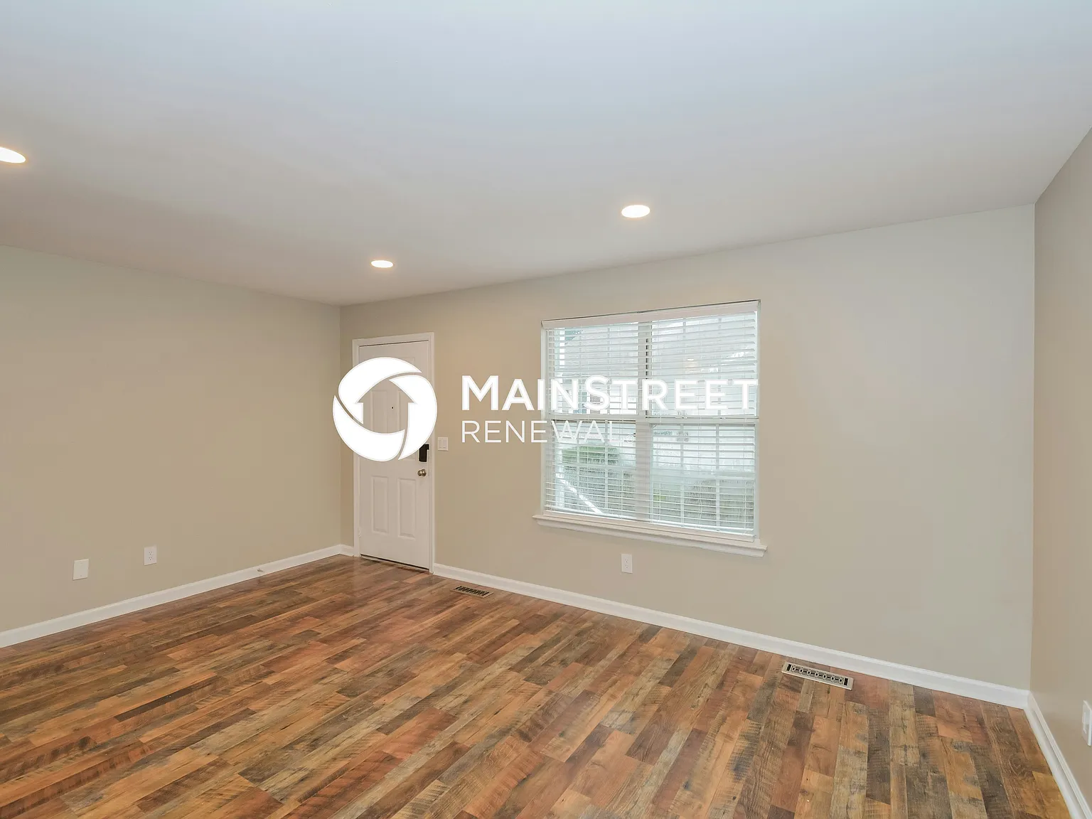 304 Errol Ln — Photo 3
