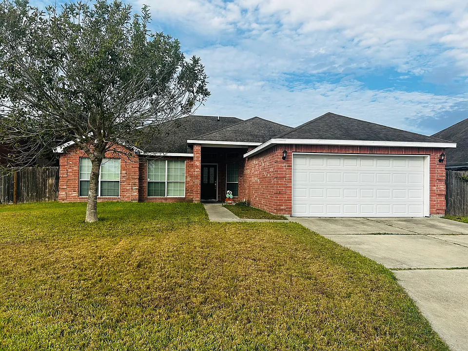 1702 Brook Ln