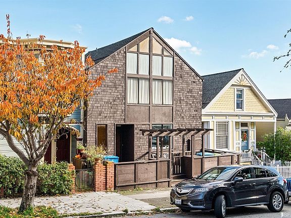 2nd image of 15 Hoffman Ave