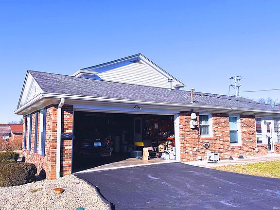 4th image of 719 S Jackson Park Dr