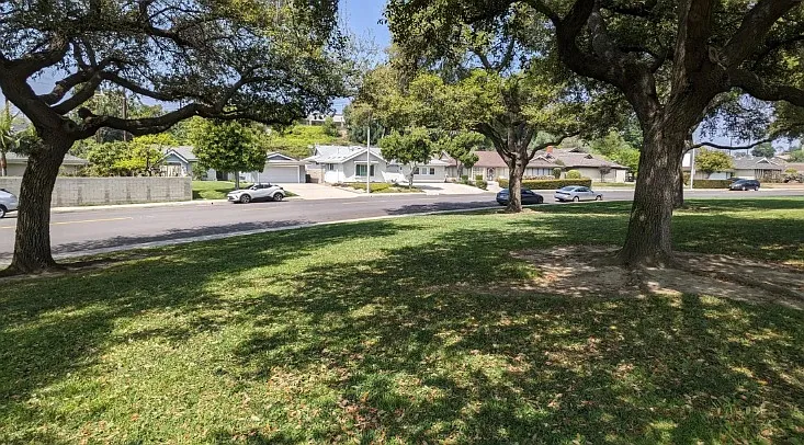 379 Casuda Canyon Dr #B — Photo 14