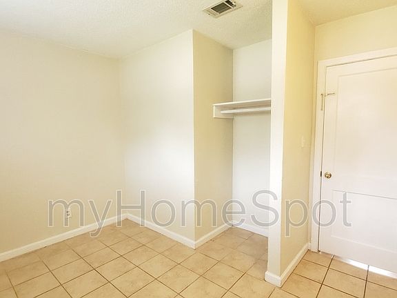 4th image of 113 Aquamarine Ave