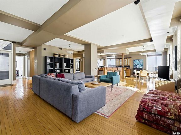 4th image of UNIT 400-2020 11TH AVENUE