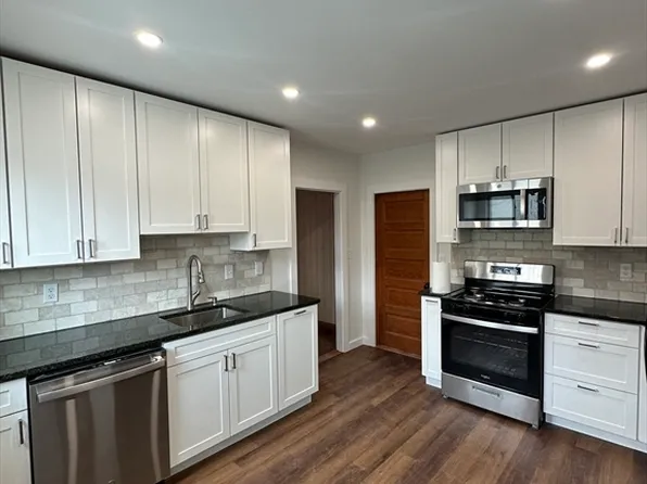 70 Adams St #70, Norwood, MA 02062